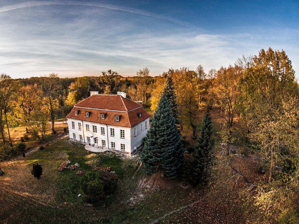Dwor Dawidy Bed and Breakfast Mlynary Eksteriør billede