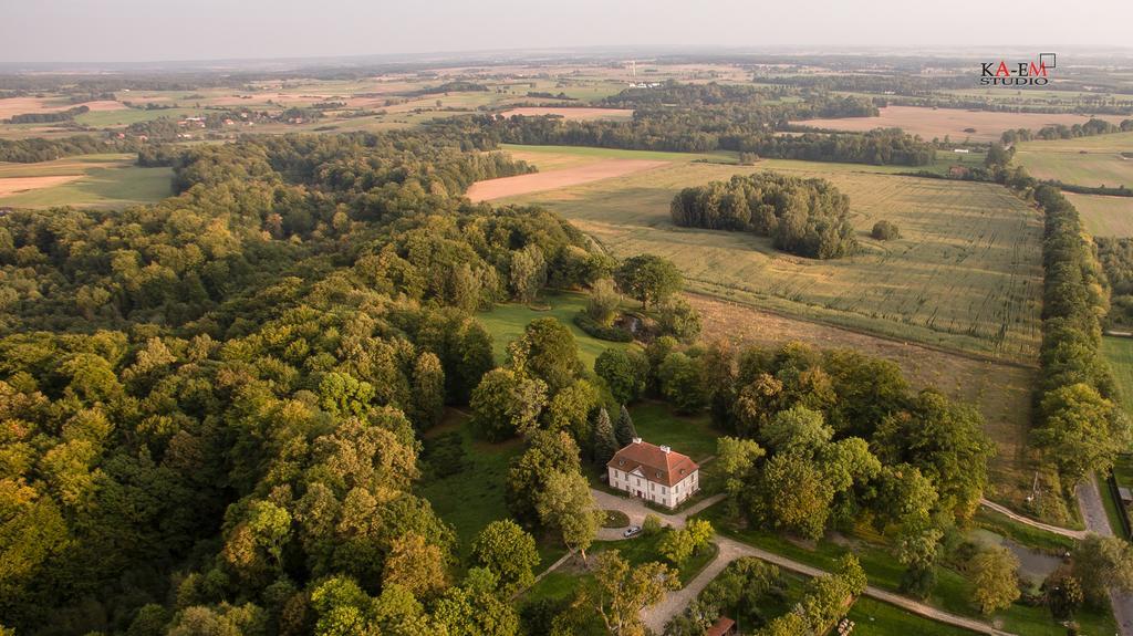 Dwor Dawidy Bed and Breakfast Mlynary Eksteriør billede