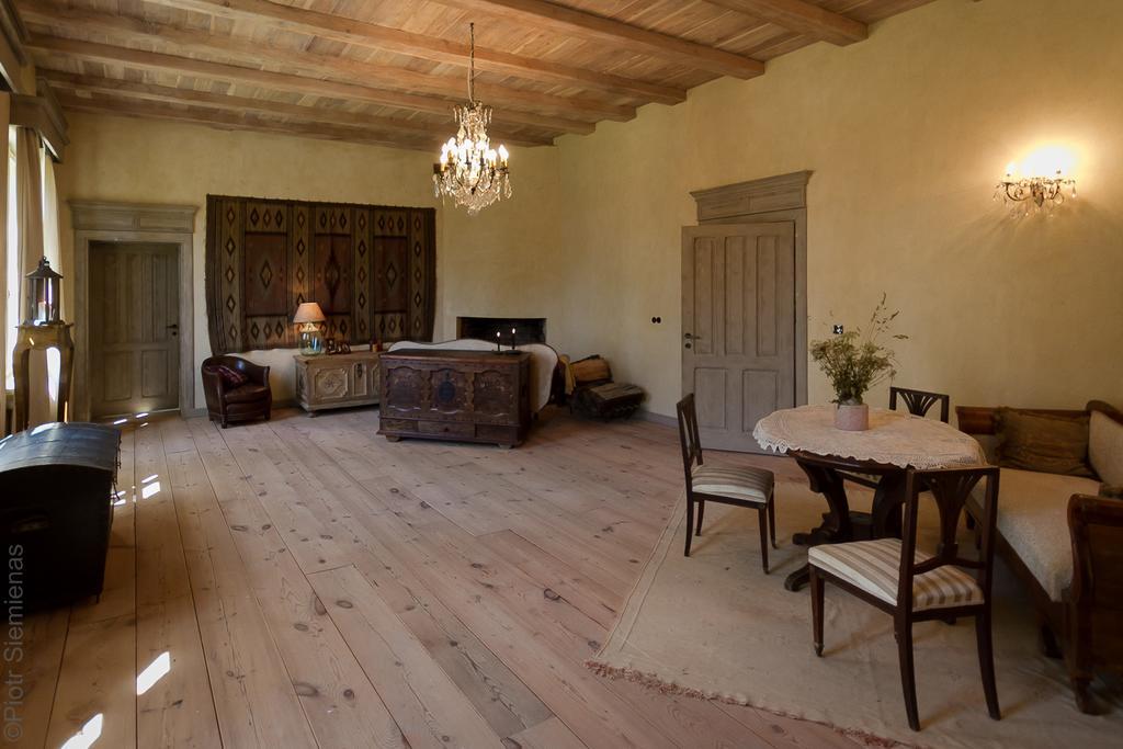 Dwor Dawidy Bed and Breakfast Mlynary Eksteriør billede