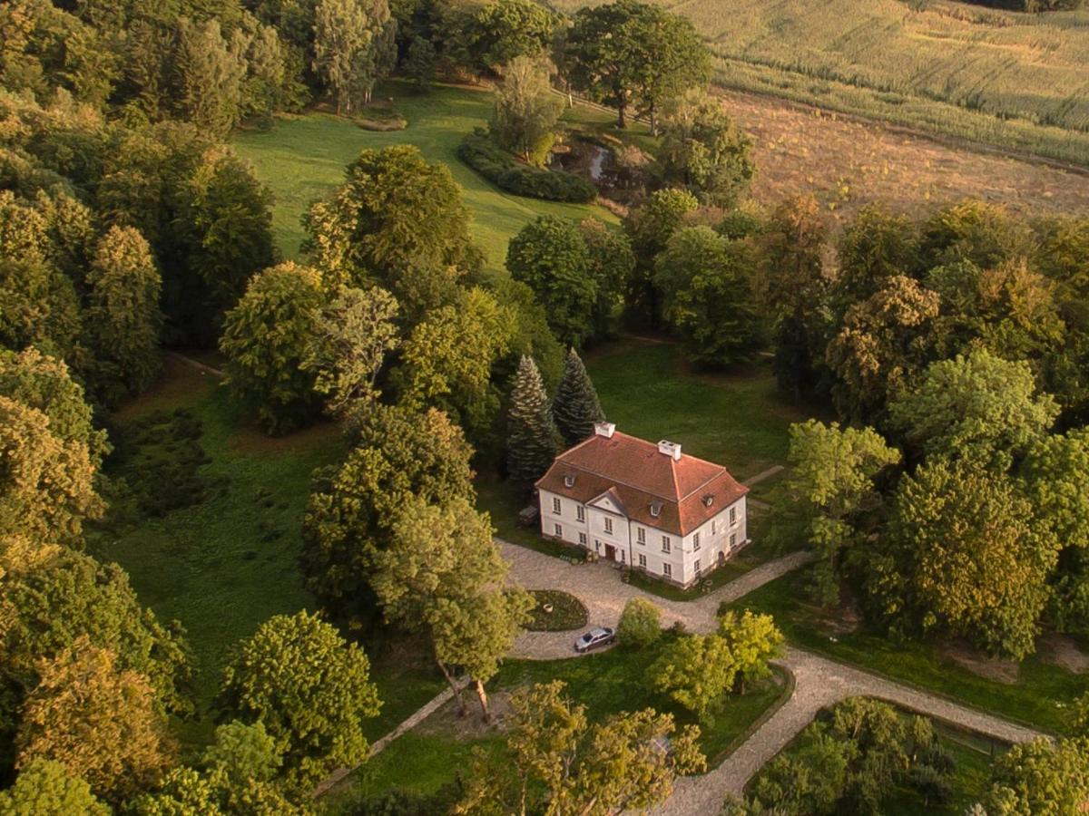 Dwor Dawidy Bed and Breakfast Mlynary Eksteriør billede